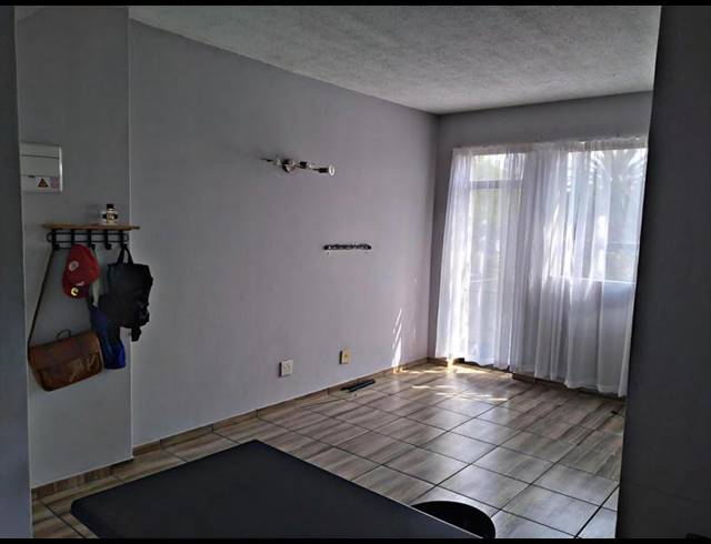 2 BEDROOM APARTMENT FOR SALE IN AUCKLAND PARK